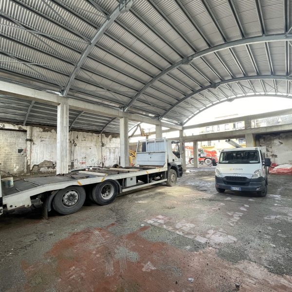 Struttura completata della copertura industriale in carpenteria metallica