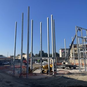montaggio strutture metalliche installazione pilastri acciaio
