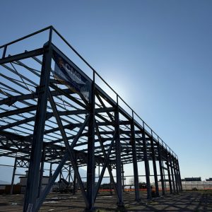 controluce di opificio industriale